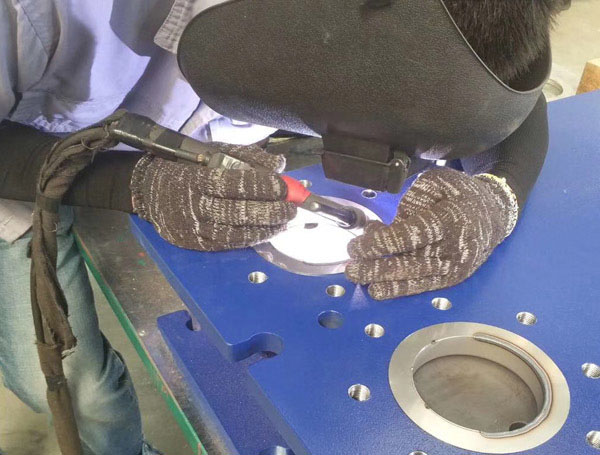 釬焊板式換熱器常見(jiàn)故障類(lèi)型有哪些？如何維修？